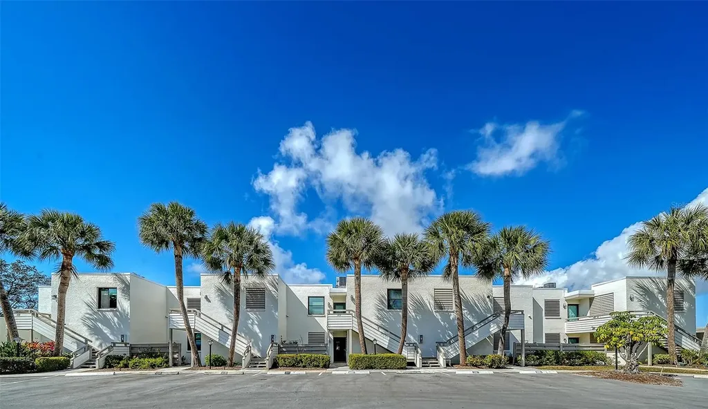 214 Lakewood Drive Bradenton FL 34210
