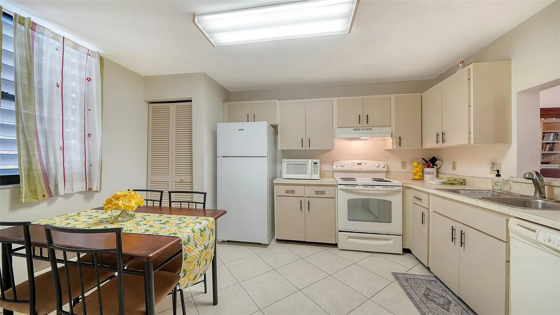 214 Lakewood Drive Bradenton FL 34210