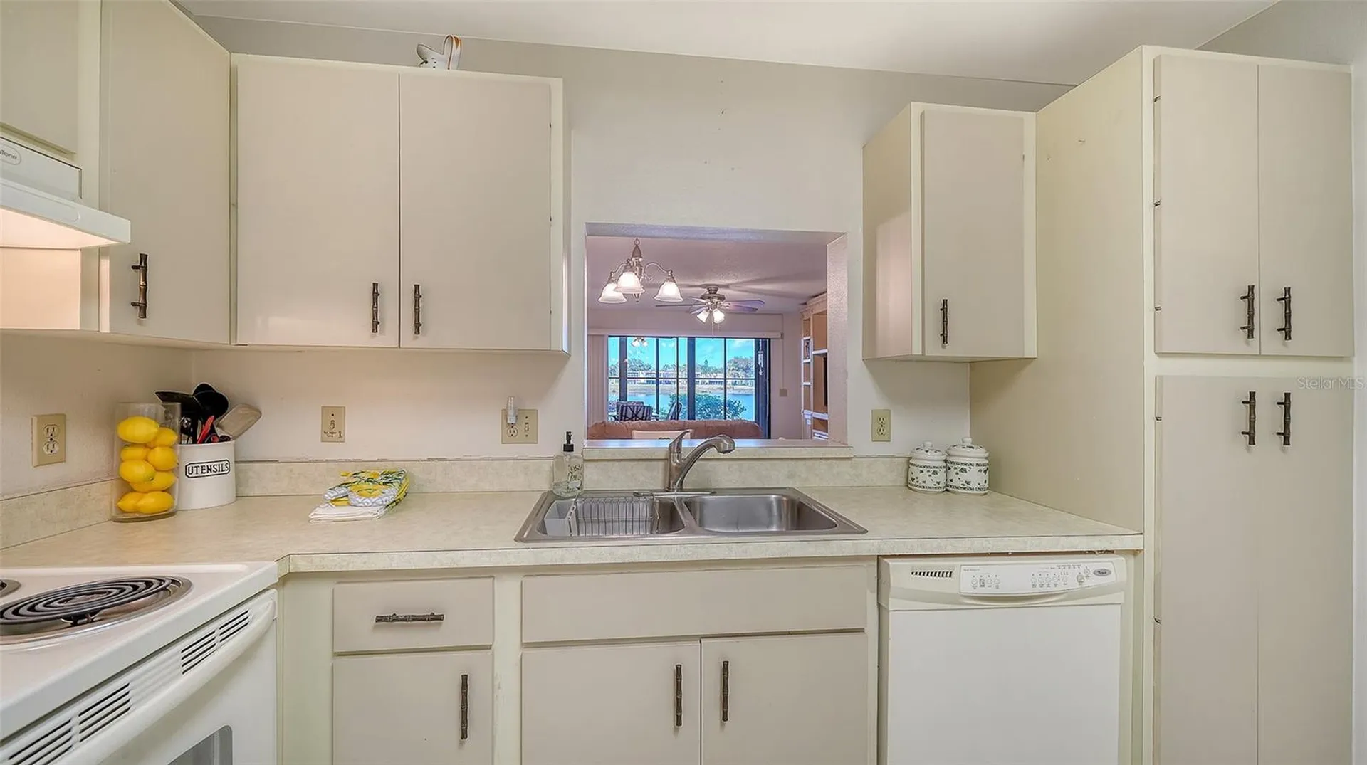 214 Lakewood Drive Bradenton FL 34210