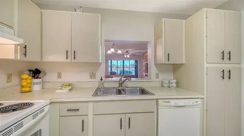 214 Lakewood Drive Bradenton FL 34210