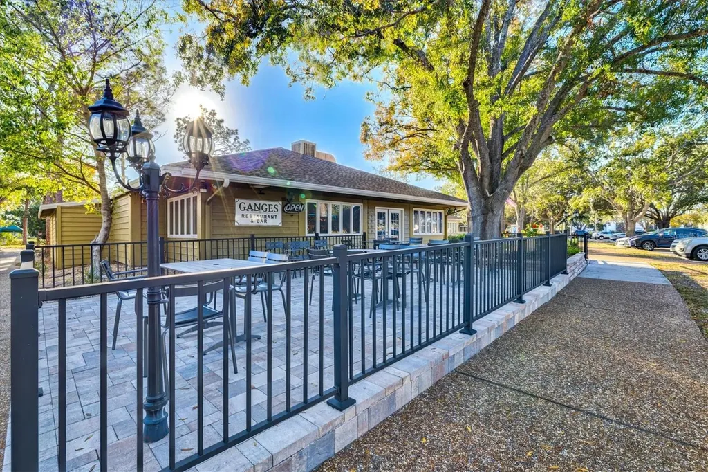 3129 Windrush Bourne Sarasota FL 34235
