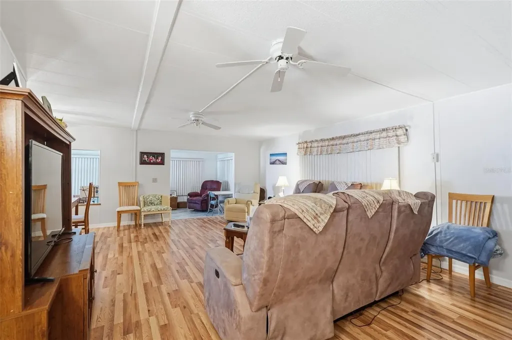 82209 F Street N Pinellas Park FL 33781