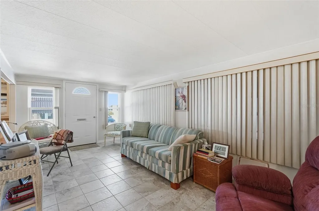 82209 F Street N Pinellas Park FL 33781