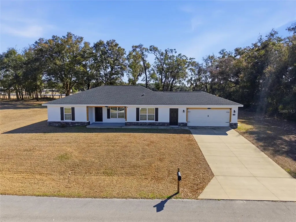 1740 NE 160th Place Citra FL 32113