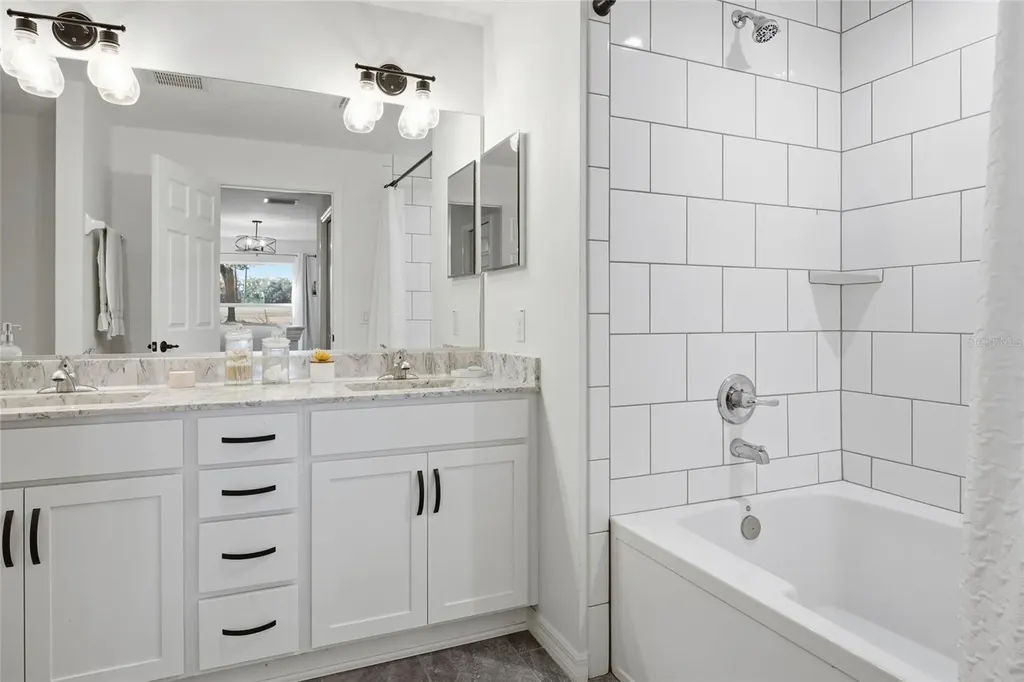 1740 NE 160th Place Citra FL 32113