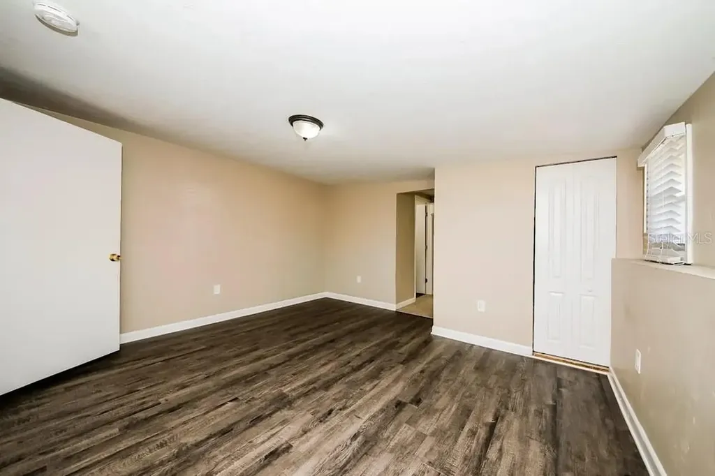 6218 Nutmeg Avenue Sarasota FL 34231