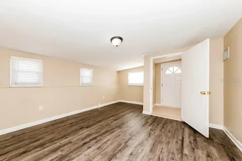 6218 Nutmeg Avenue Sarasota FL 34231