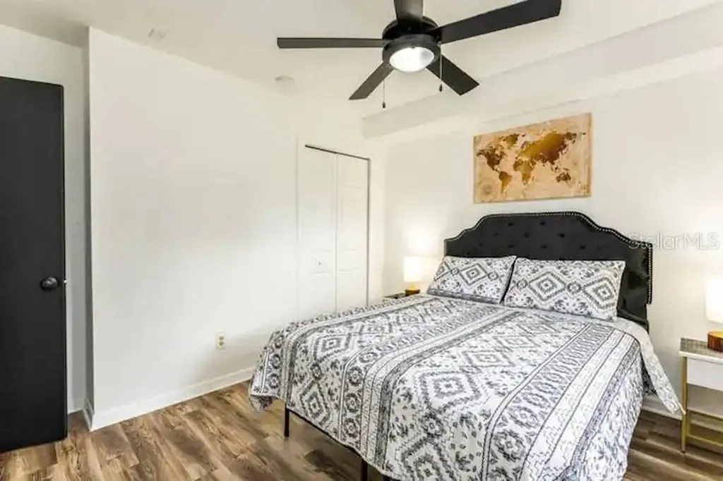2301 Carlton Drive Orlando FL 32806