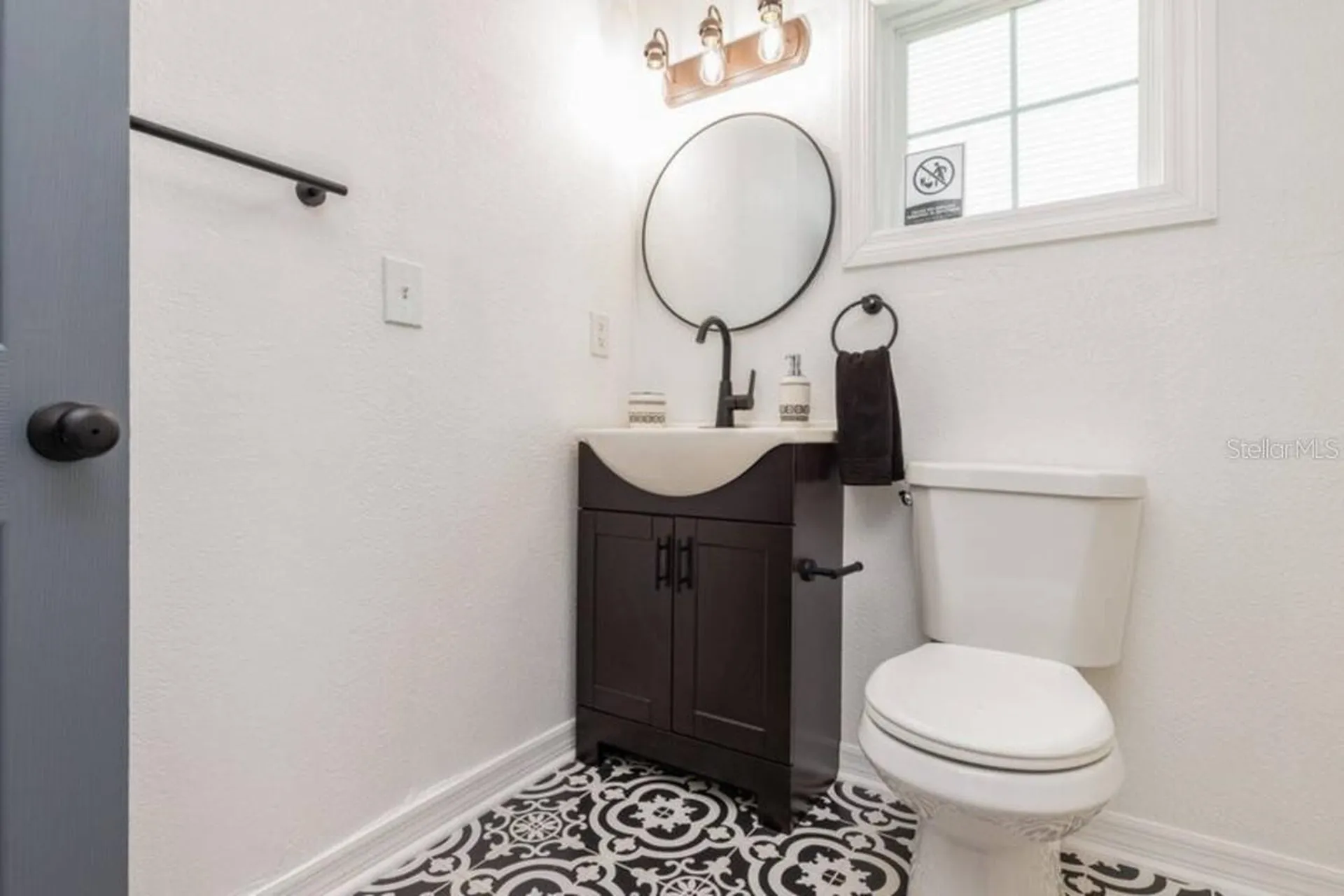 2301 Carlton Drive Orlando FL 32806