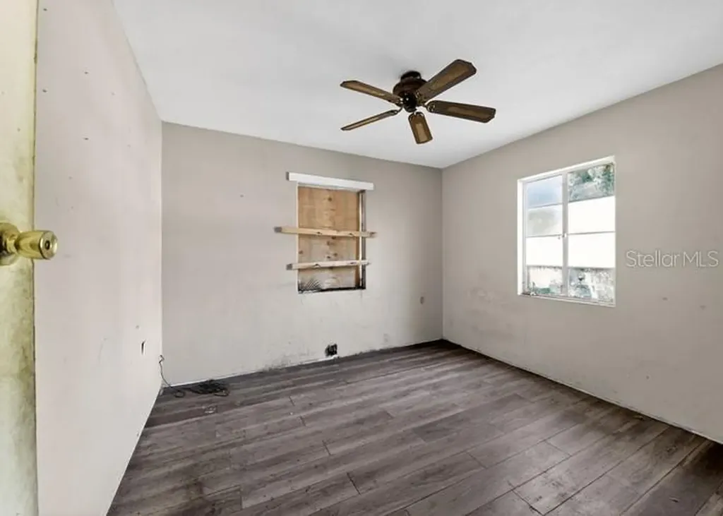 617 32nd Street W Bradenton FL 34205