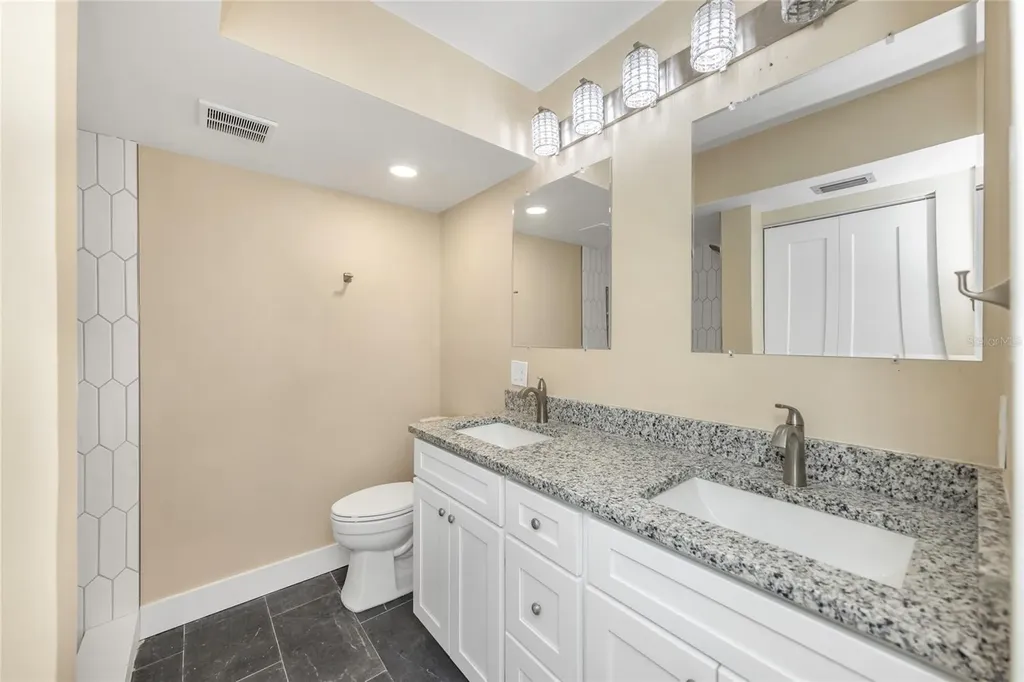 285 Boca Ciega Point Boulevard N St Petersburg FL 33708