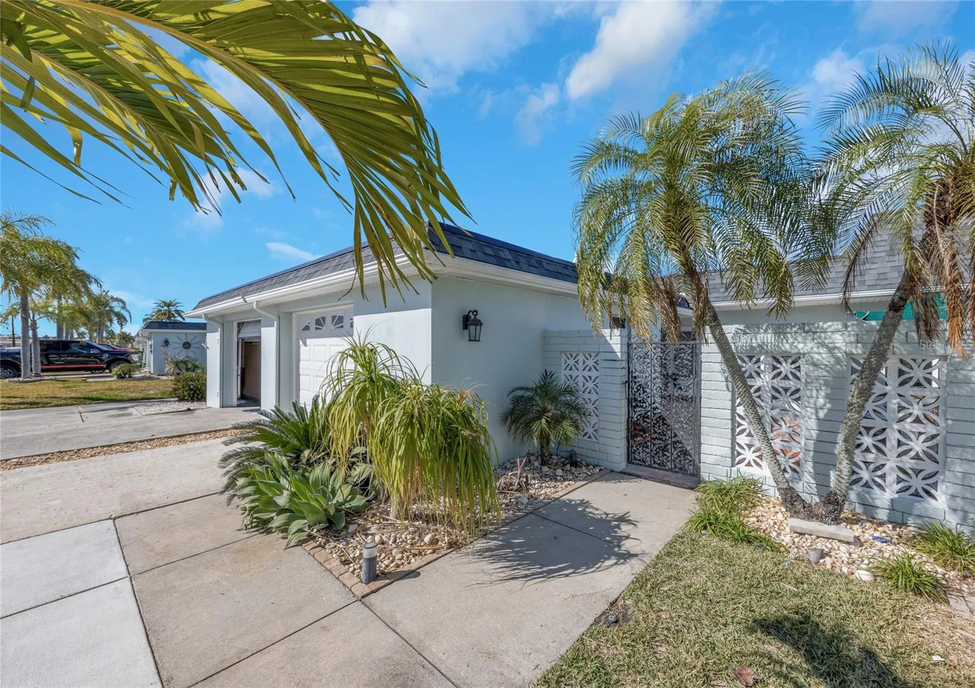 285 Boca Ciega Point Boulevard N St Petersburg FL 33708