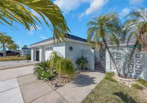 285 Boca Ciega Point Boulevard N St Petersburg FL 33708