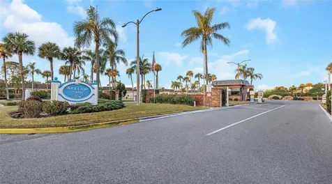 285 Boca Ciega Point Boulevard N St Petersburg FL 33708