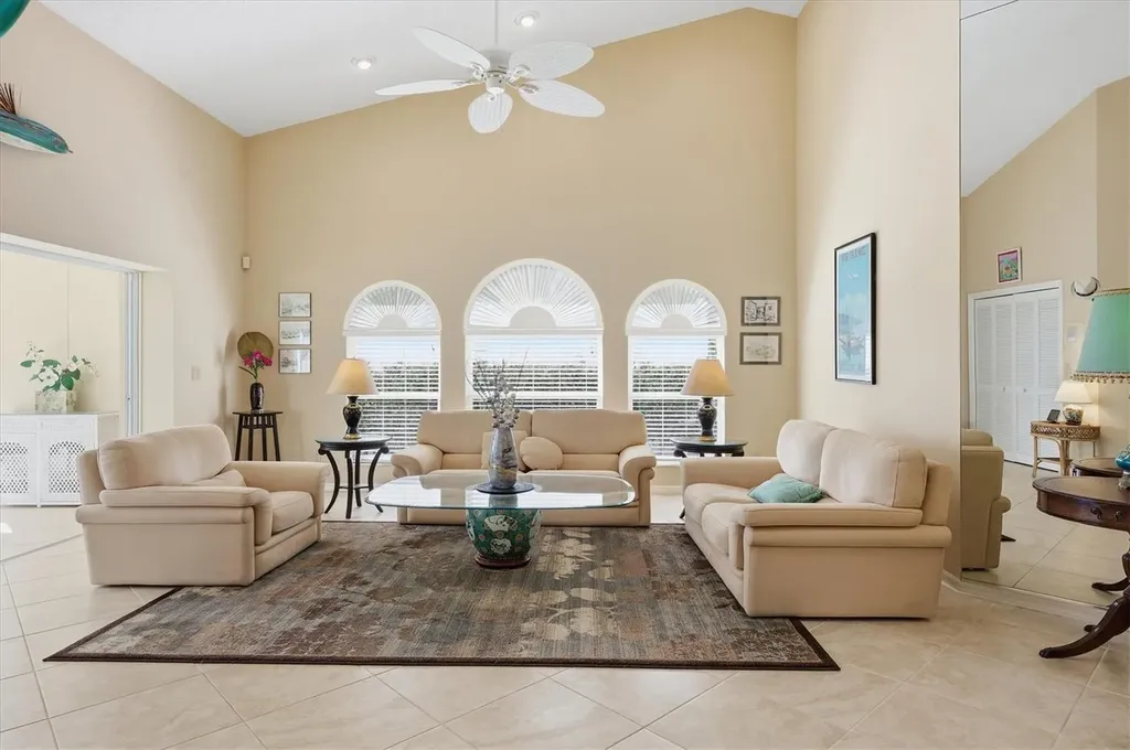 4444 Calle Serena Sarasota FL 34238