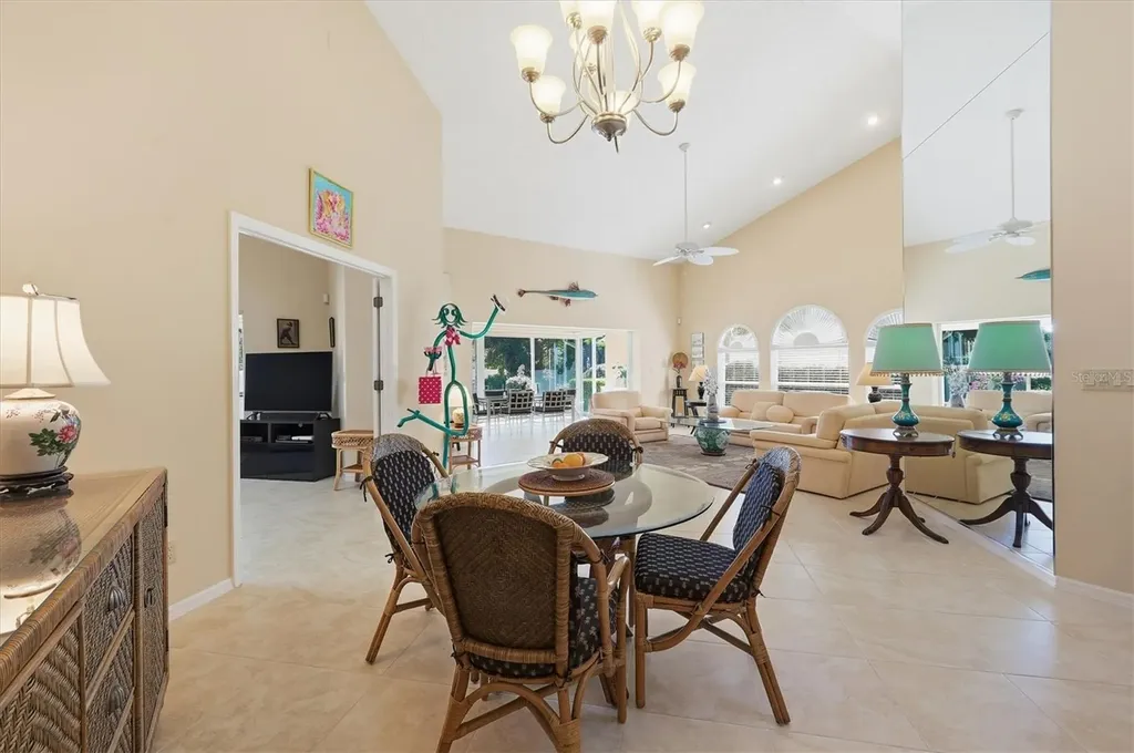 4444 Calle Serena Sarasota FL 34238
