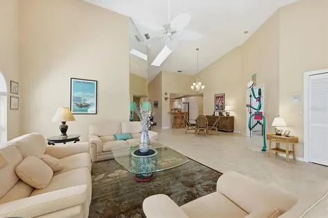 4444 Calle Serena Sarasota FL 34238