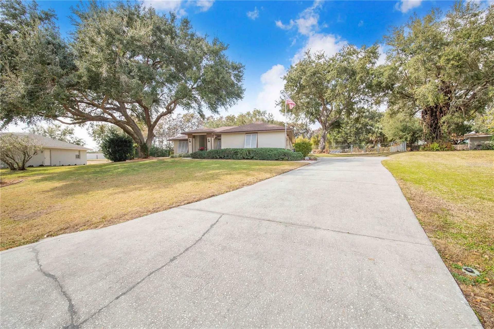 2865 Pond View Drive Haines City FL 33844