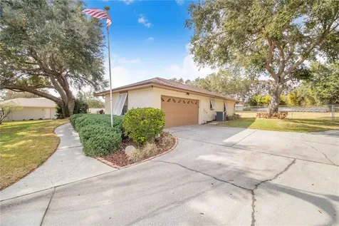 2865 Pond View Drive Haines City FL 33844