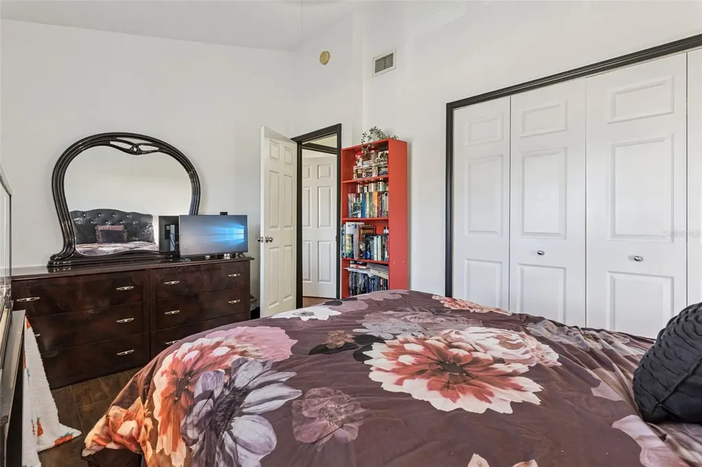 145 N Pearl Lake Causeway Altamonte Springs FL 32714