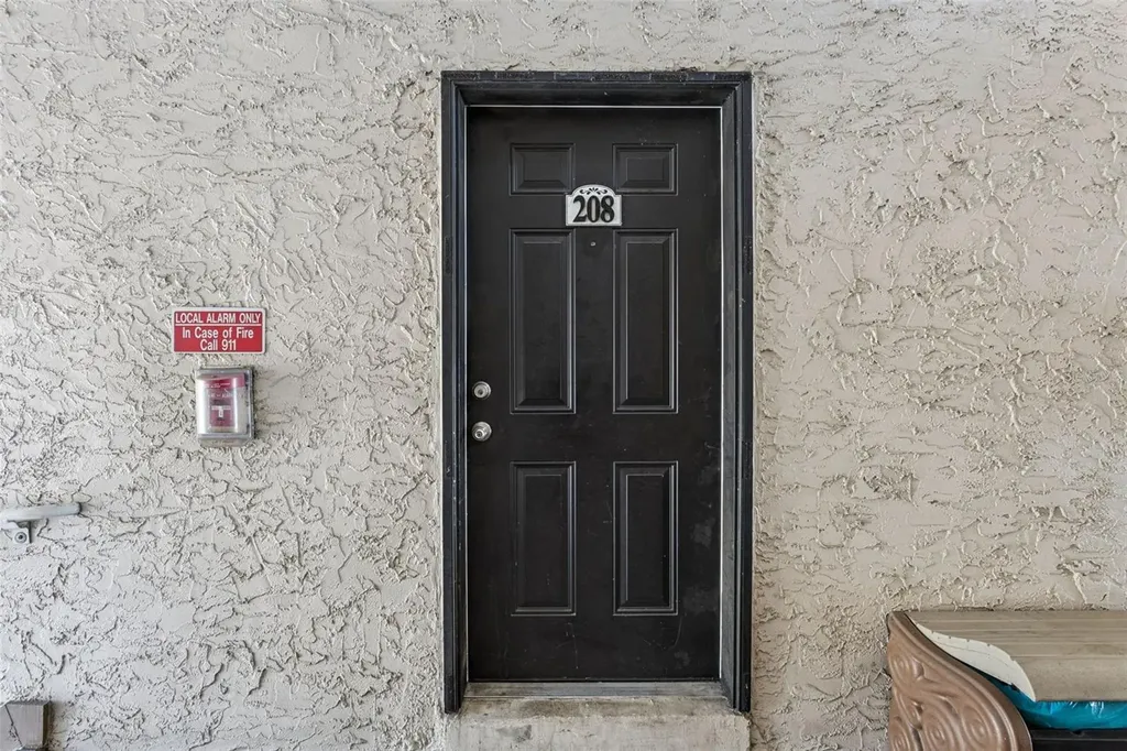 145 N Pearl Lake Causeway Altamonte Springs FL 32714