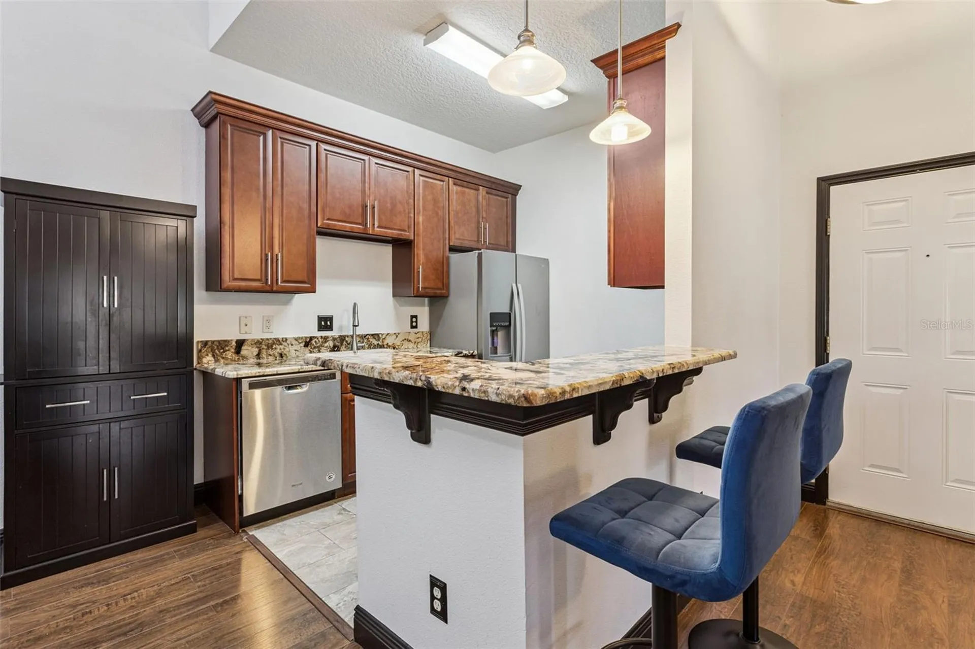 145 N Pearl Lake Causeway Altamonte Springs FL 32714
