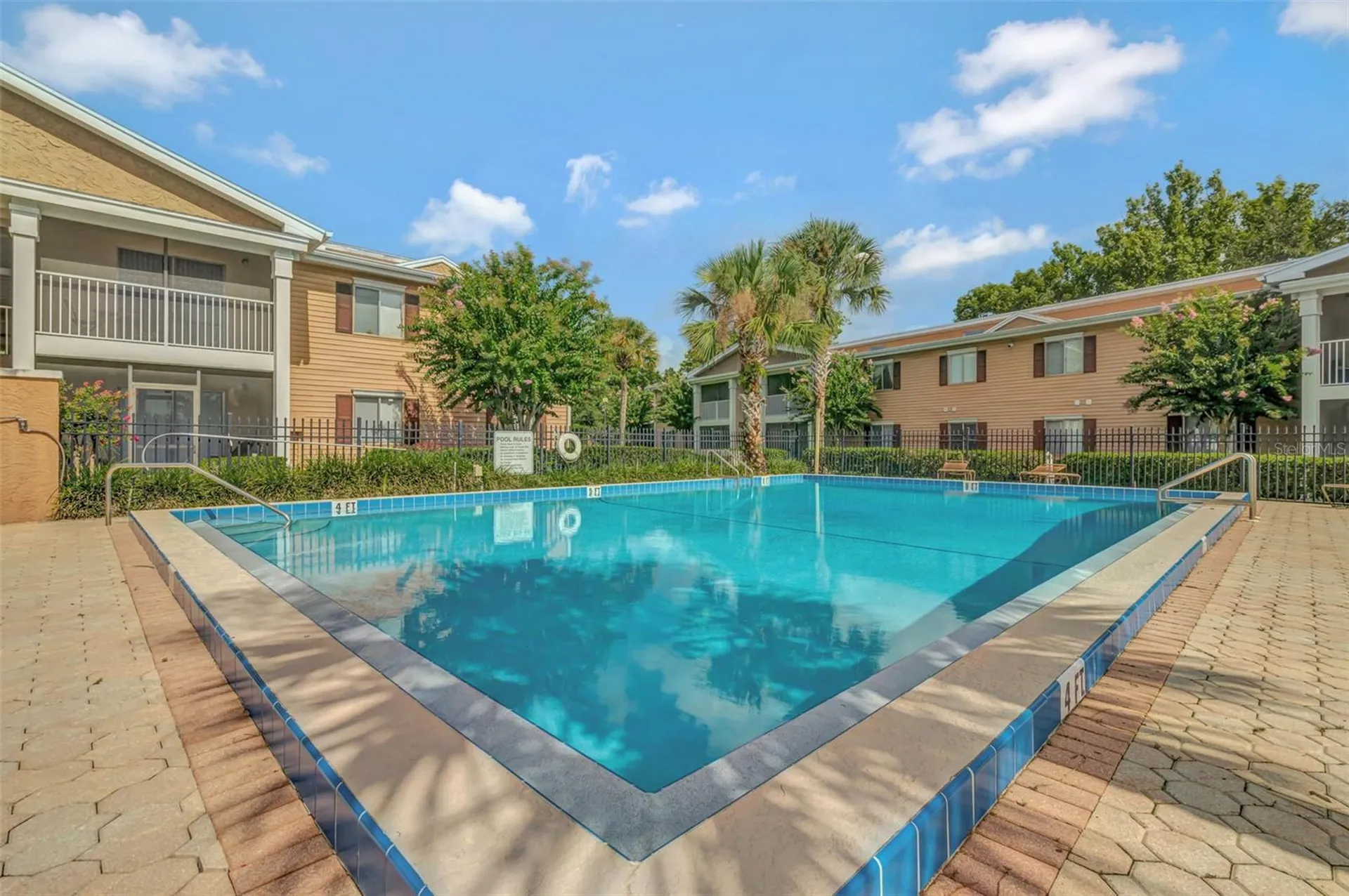 145 N Pearl Lake Causeway Altamonte Springs FL 32714