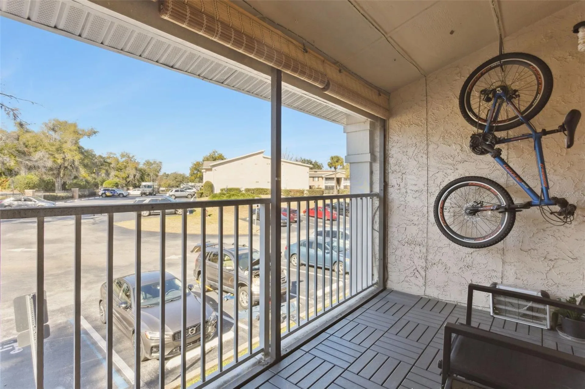 145 N Pearl Lake Causeway Altamonte Springs FL 32714