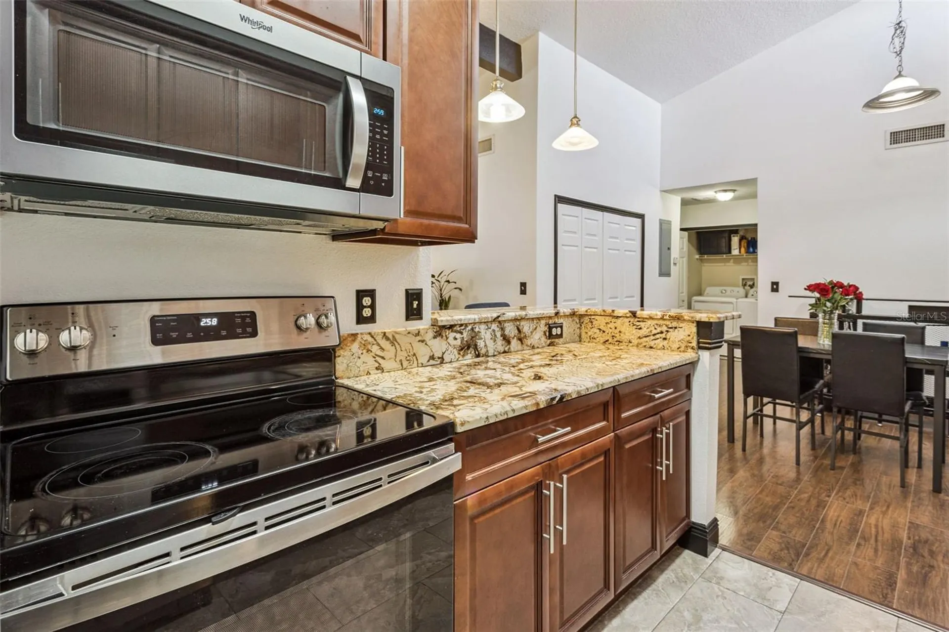 145 N Pearl Lake Causeway Altamonte Springs FL 32714