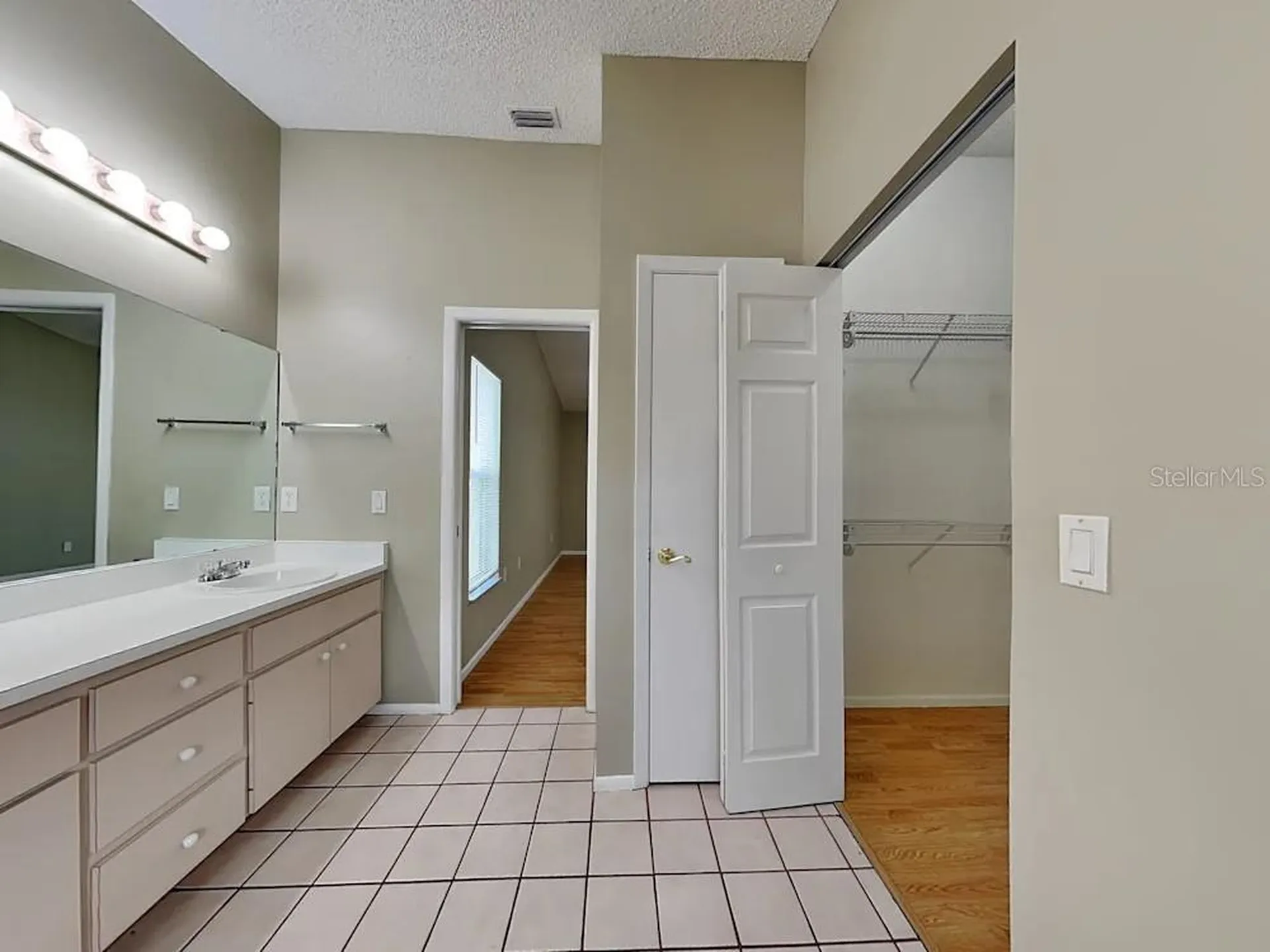 2275 Cork Oak Street E Sarasota FL 34232