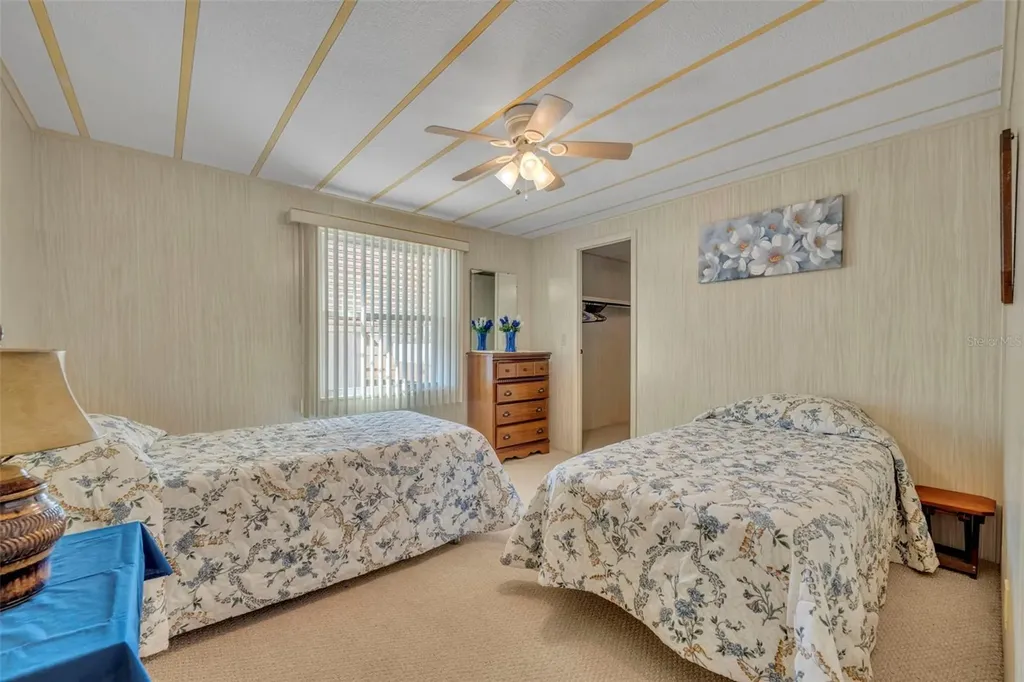 19 Hawaiian Way Leesburg FL 34788