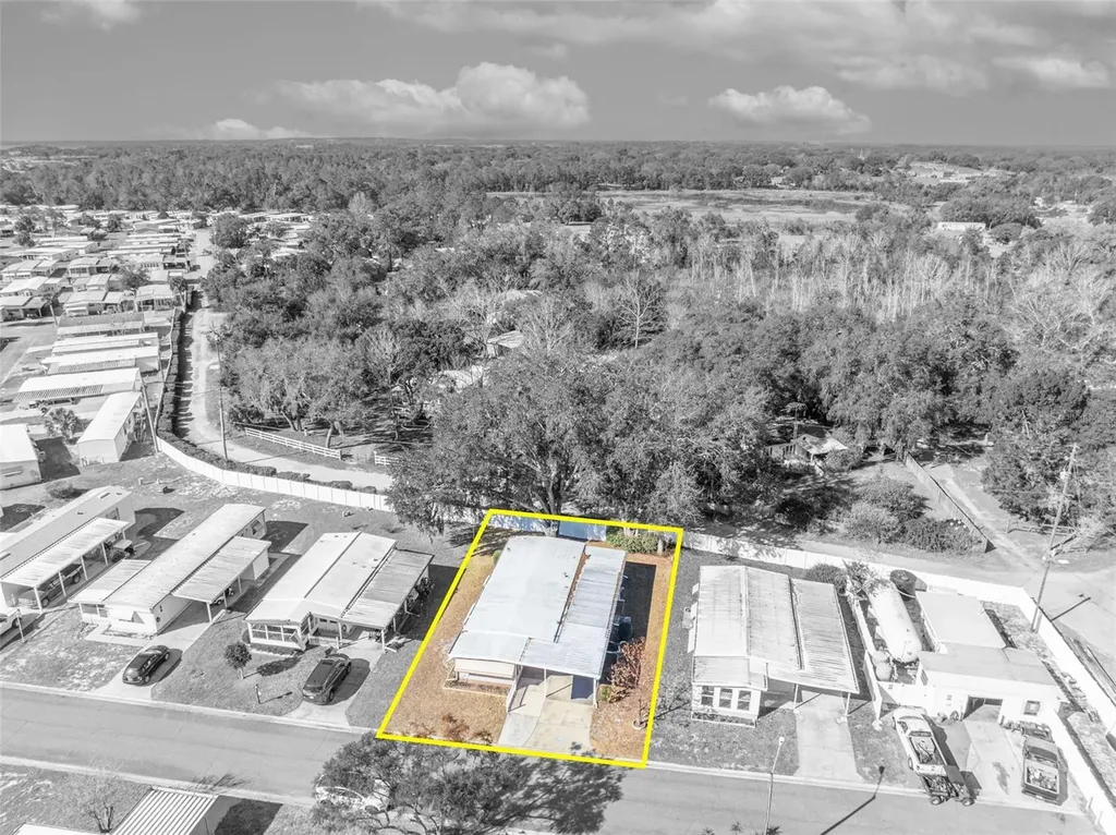 19 Hawaiian Way Leesburg FL 34788