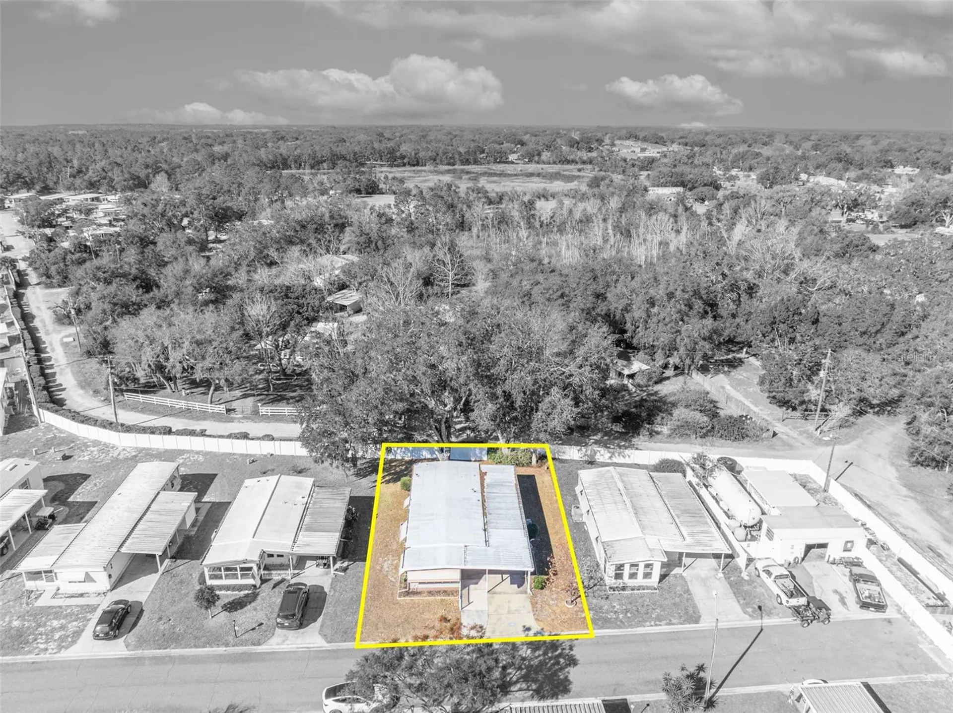19 Hawaiian Way Leesburg FL 34788