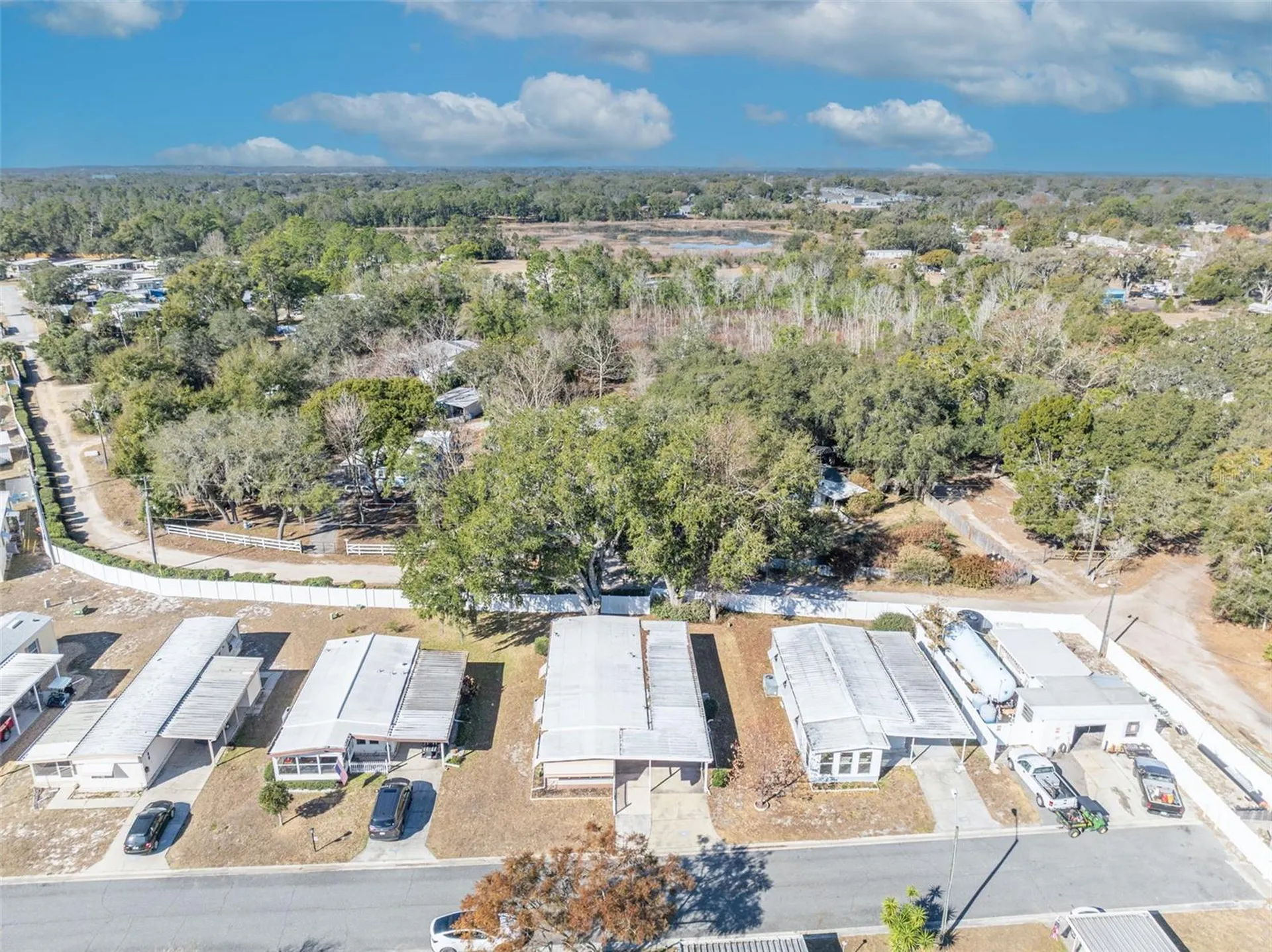 19 Hawaiian Way Leesburg FL 34788