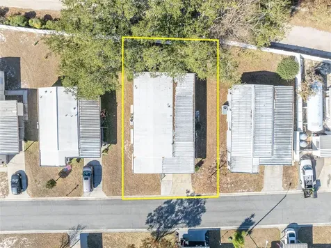19 Hawaiian Way Leesburg FL 34788