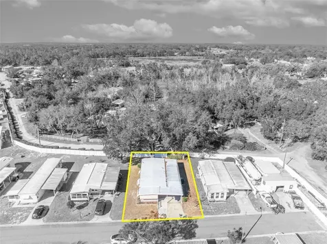 19 Hawaiian Way Leesburg FL 34788