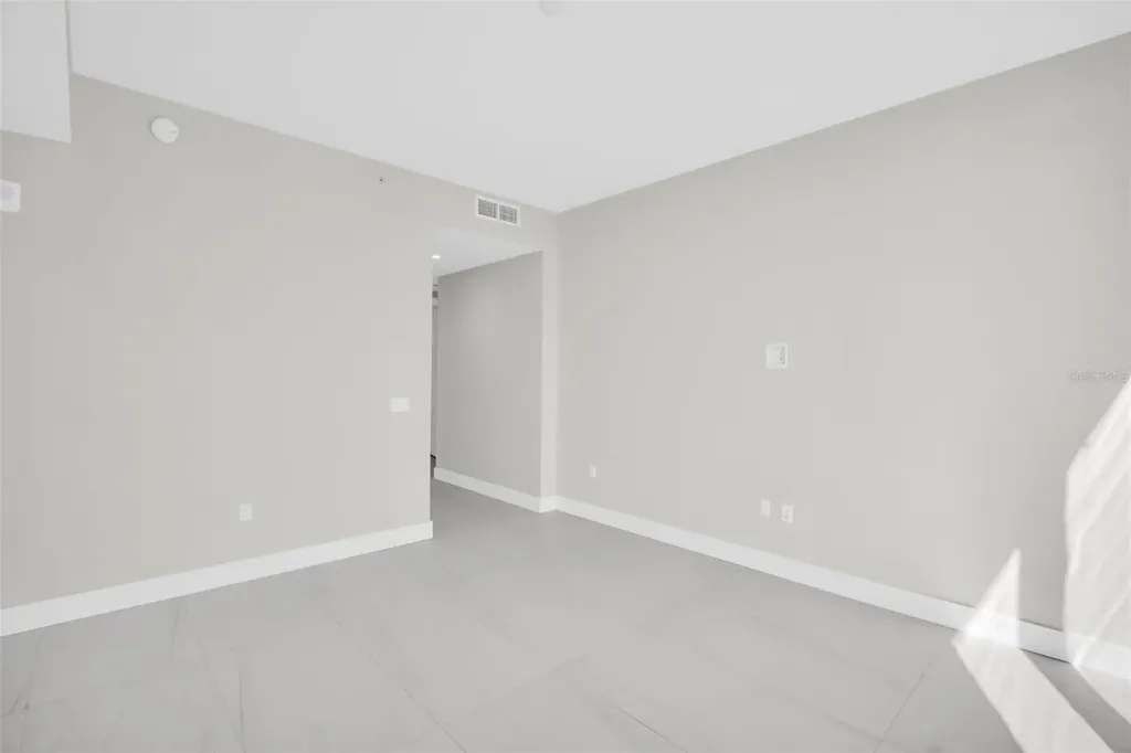 275 1st Avenue S St Petersburg FL 33701