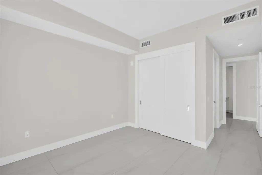 275 1st Avenue S St Petersburg FL 33701