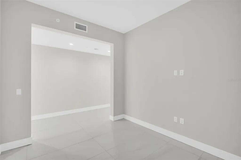 275 1st Avenue S St Petersburg FL 33701