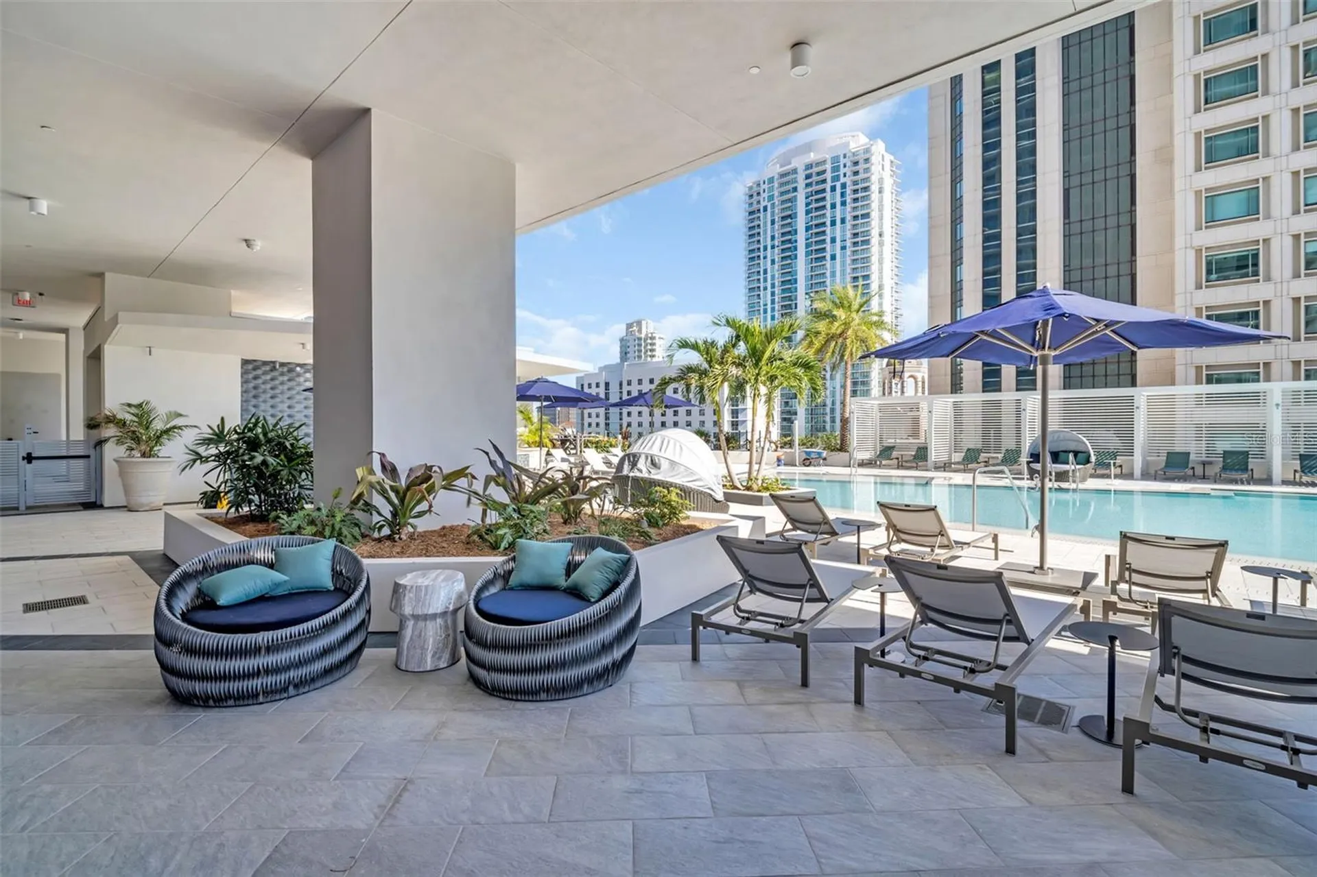 275 1st Avenue S St Petersburg FL 33701