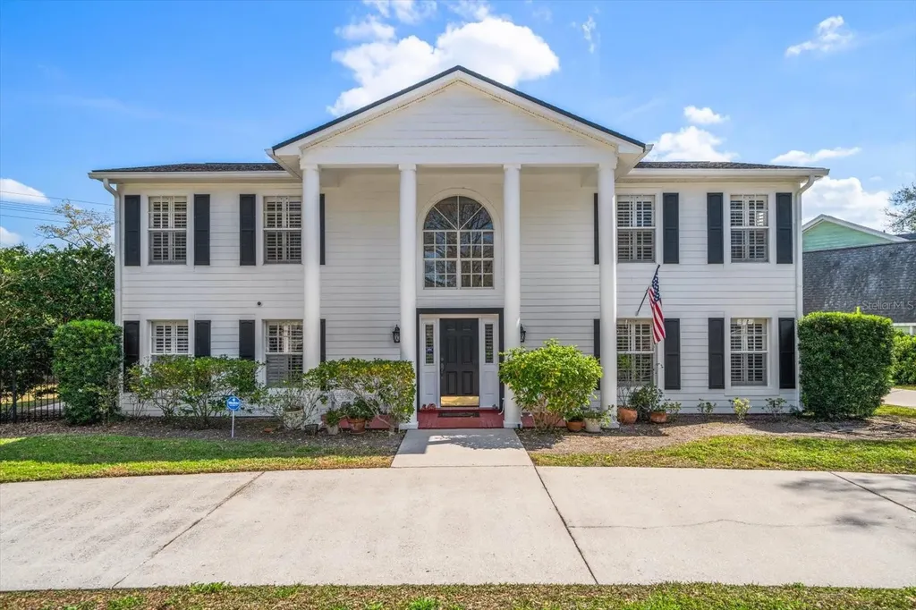 2102 S Fore Circle Tampa FL 33612
