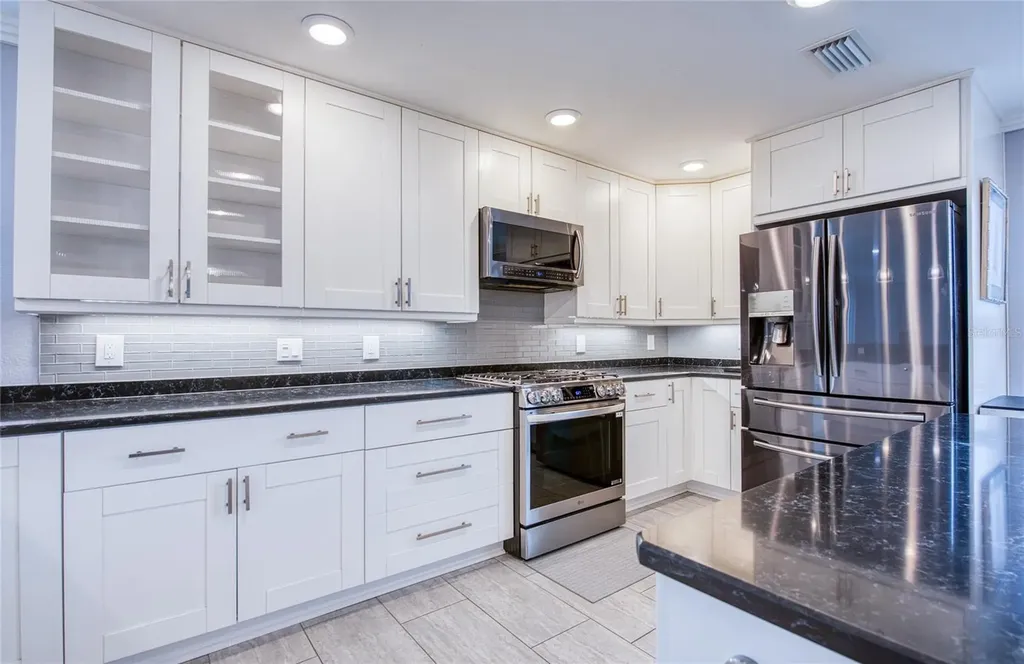 6408 7th Avenue N St Petersburg FL 33710