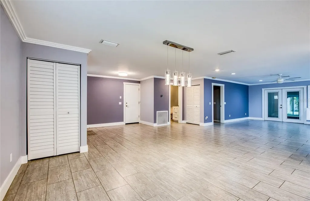 6408 7th Avenue N St Petersburg FL 33710