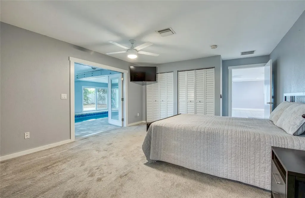 6408 7th Avenue N St Petersburg FL 33710