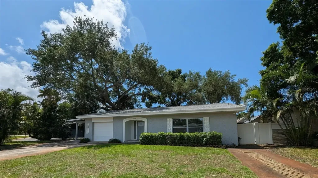 6408 7th Avenue N St Petersburg FL 33710