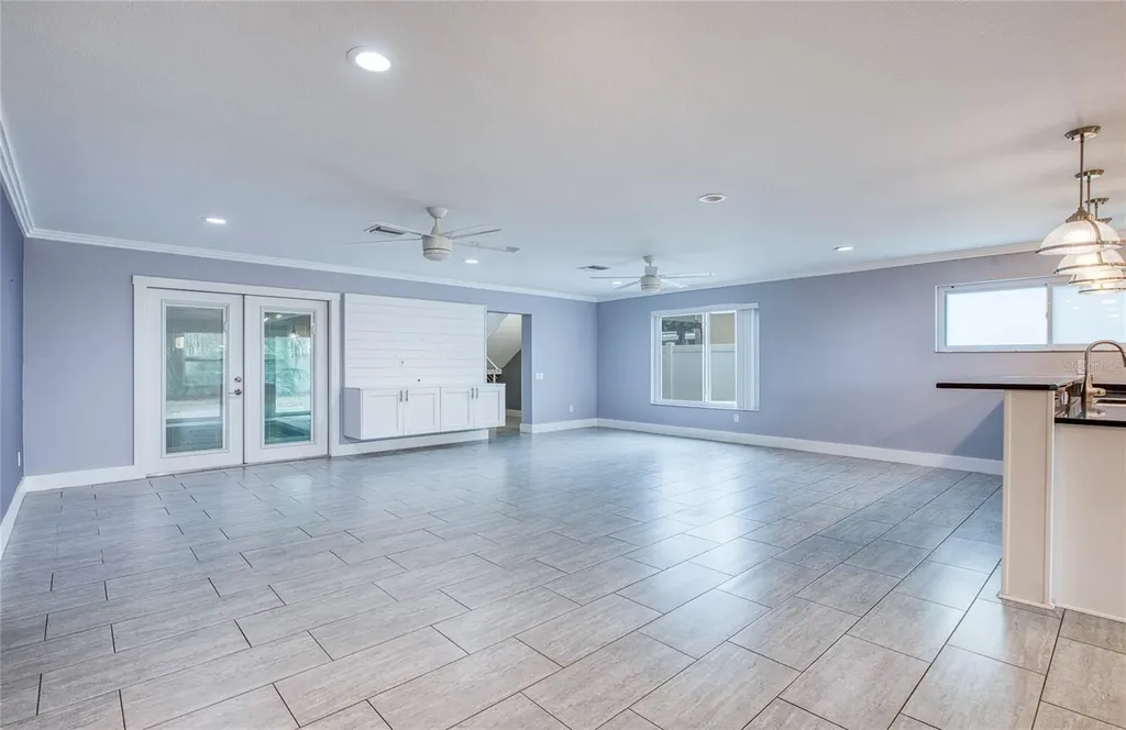 6408 7th Avenue N St Petersburg FL 33710