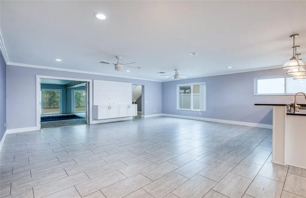 6408 7th Avenue N St Petersburg FL 33710
