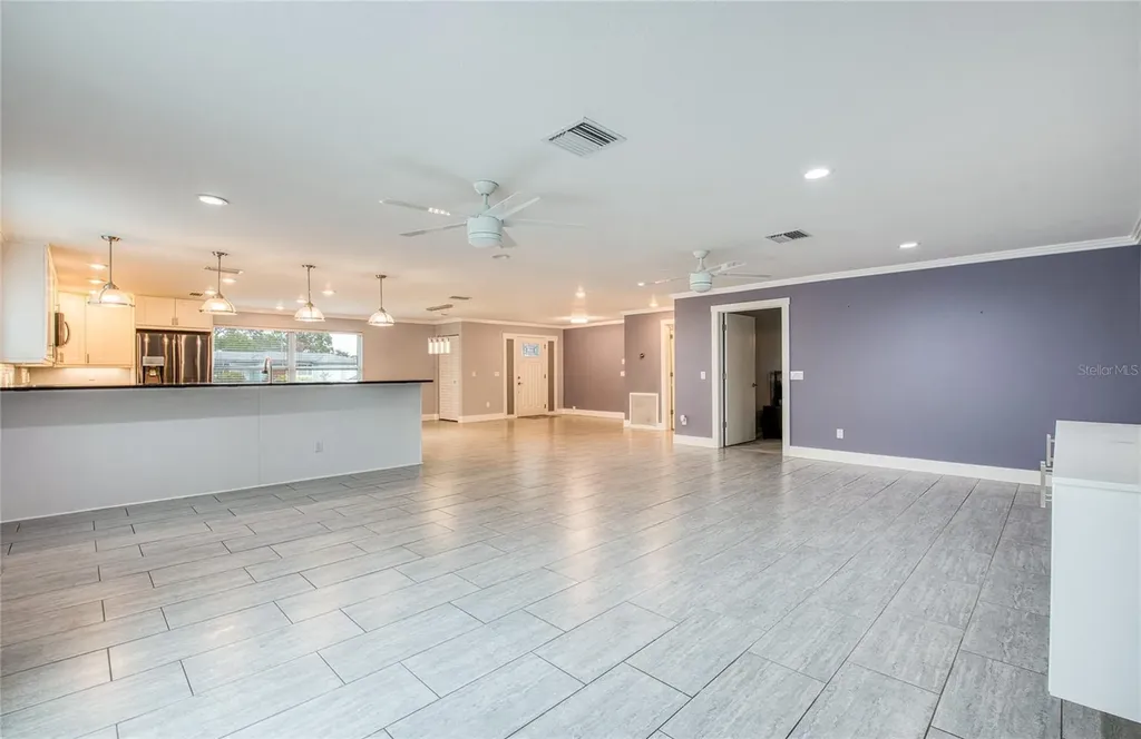 6408 7th Avenue N St Petersburg FL 33710