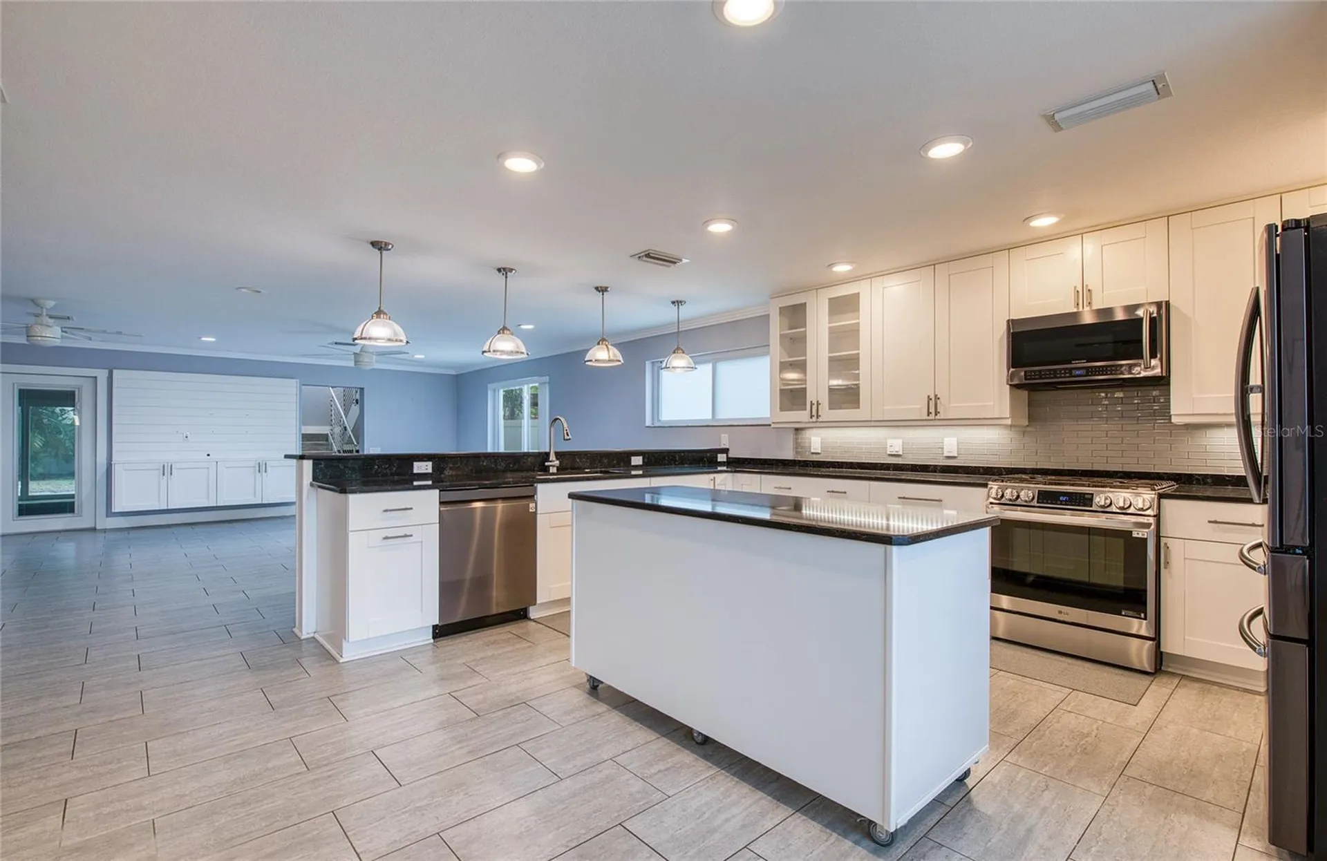 6408 7th Avenue N St Petersburg FL 33710