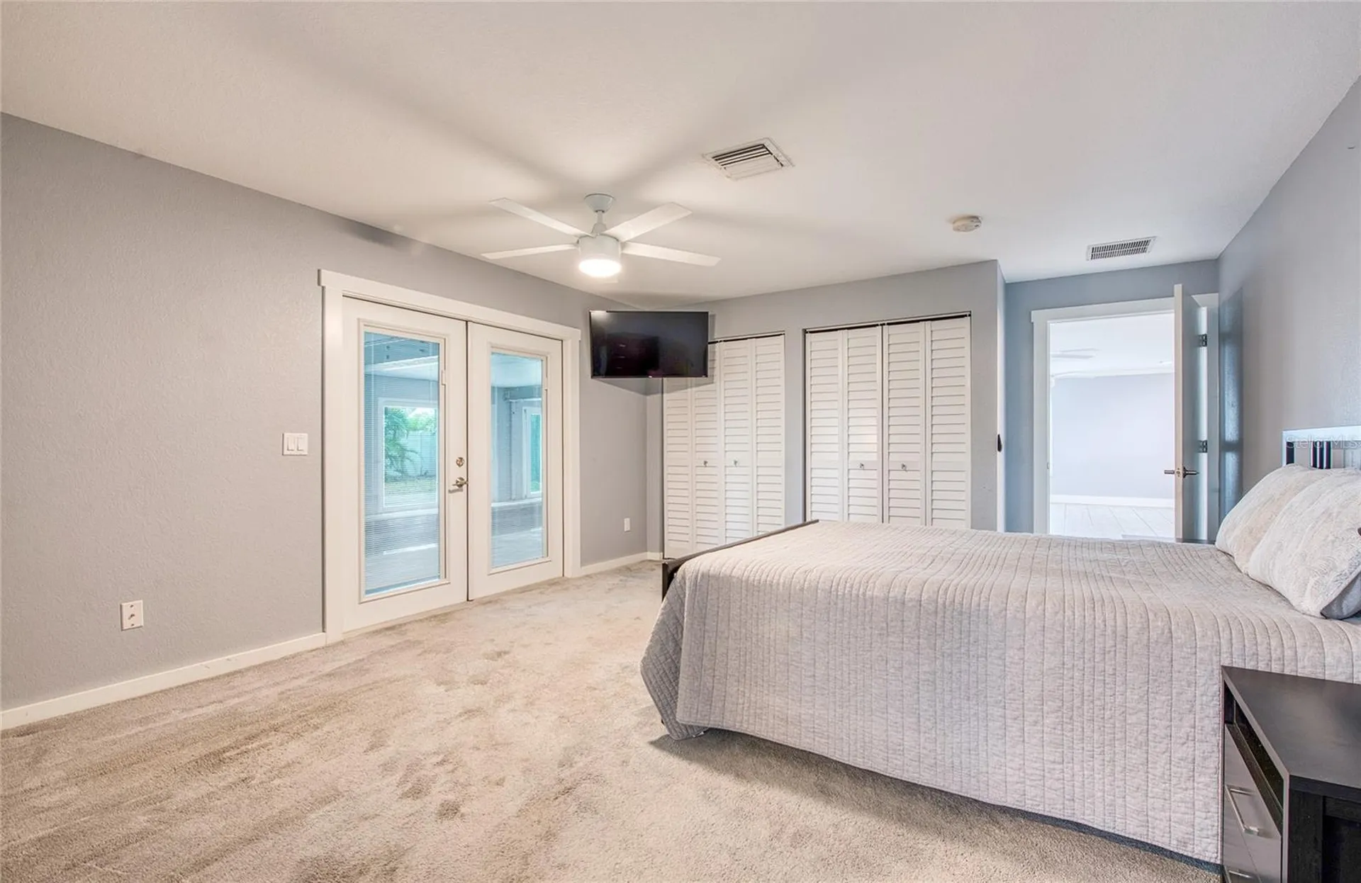 6408 7th Avenue N St Petersburg FL 33710